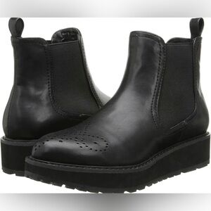 Zaria Black Platform Boot Size 10 Gothic DV by Dolce Vita
